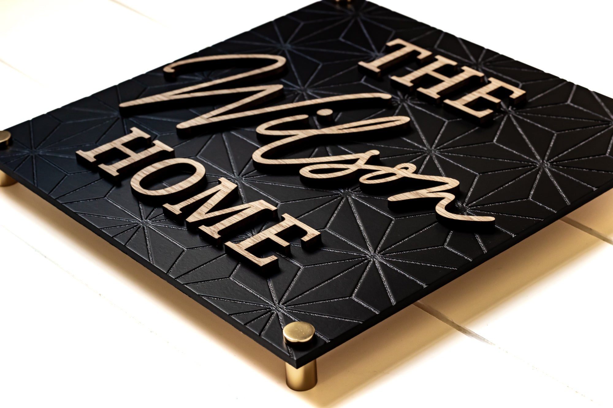 Retro Modern Square Family Name Sign