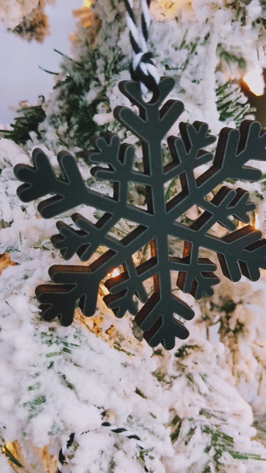 Set of Classic Snowflakes Ornaments The Dusk Collection