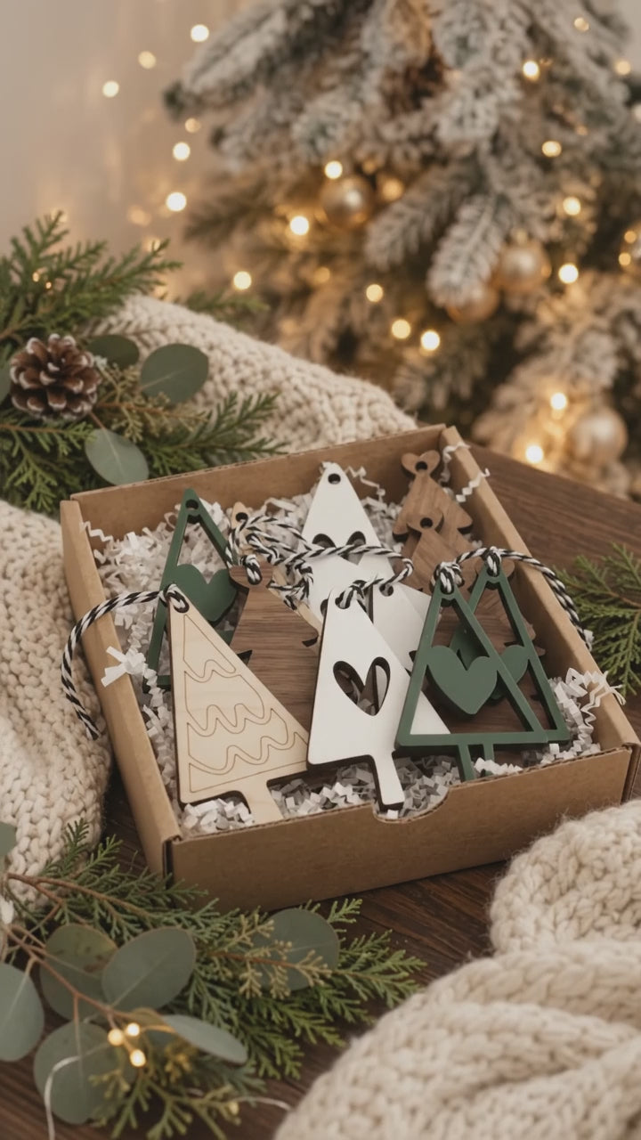 Set of Christmas Tree Ornaments The Legacy Collection